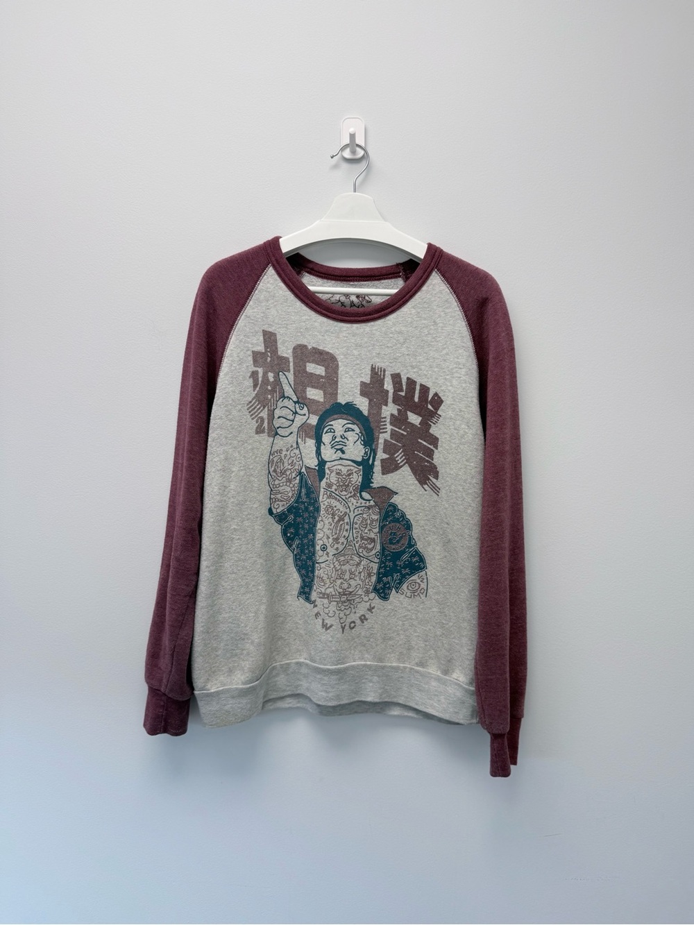 Men's Half Sumo Two-Tone Raglan Sweatshirt with Martial Arts Graphic Print